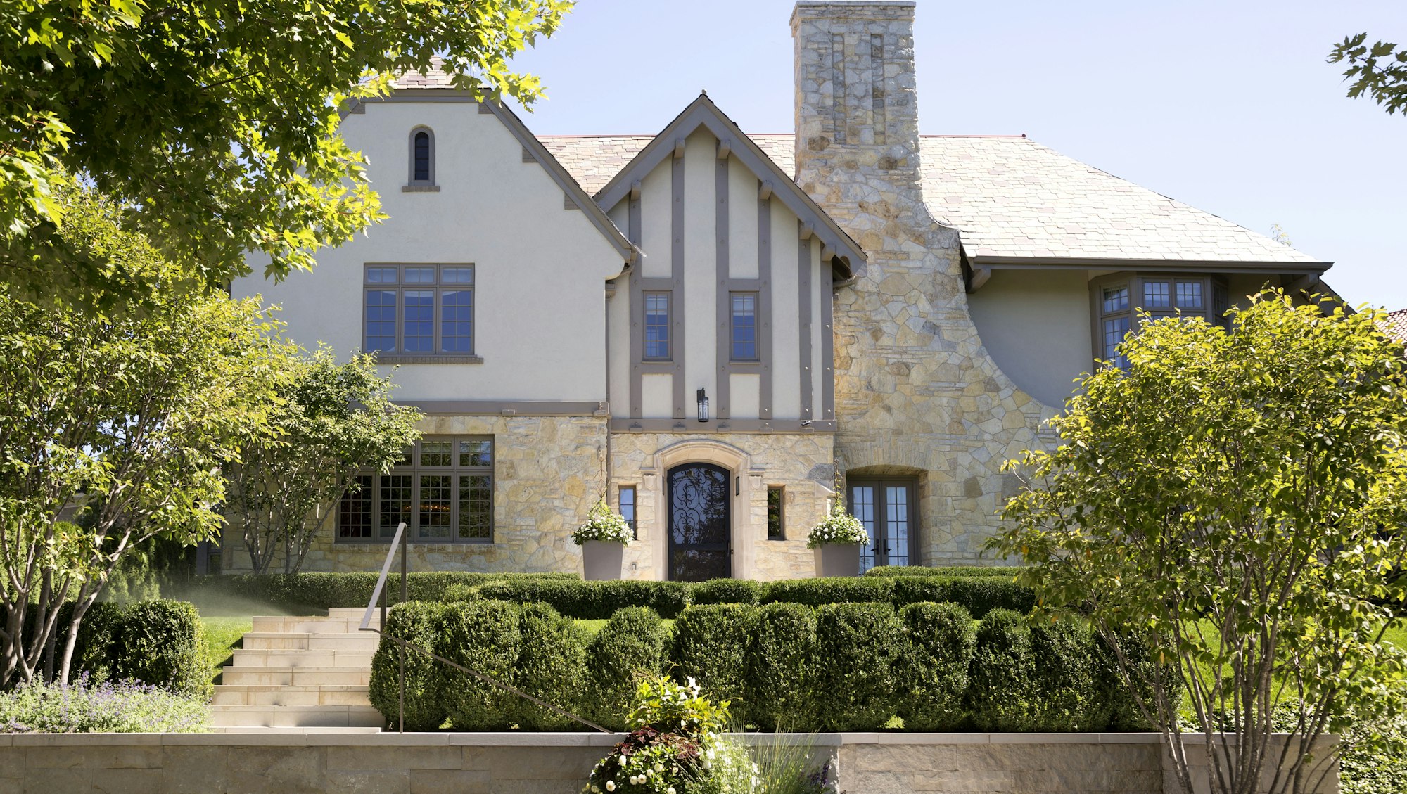 Isles Tudor 01