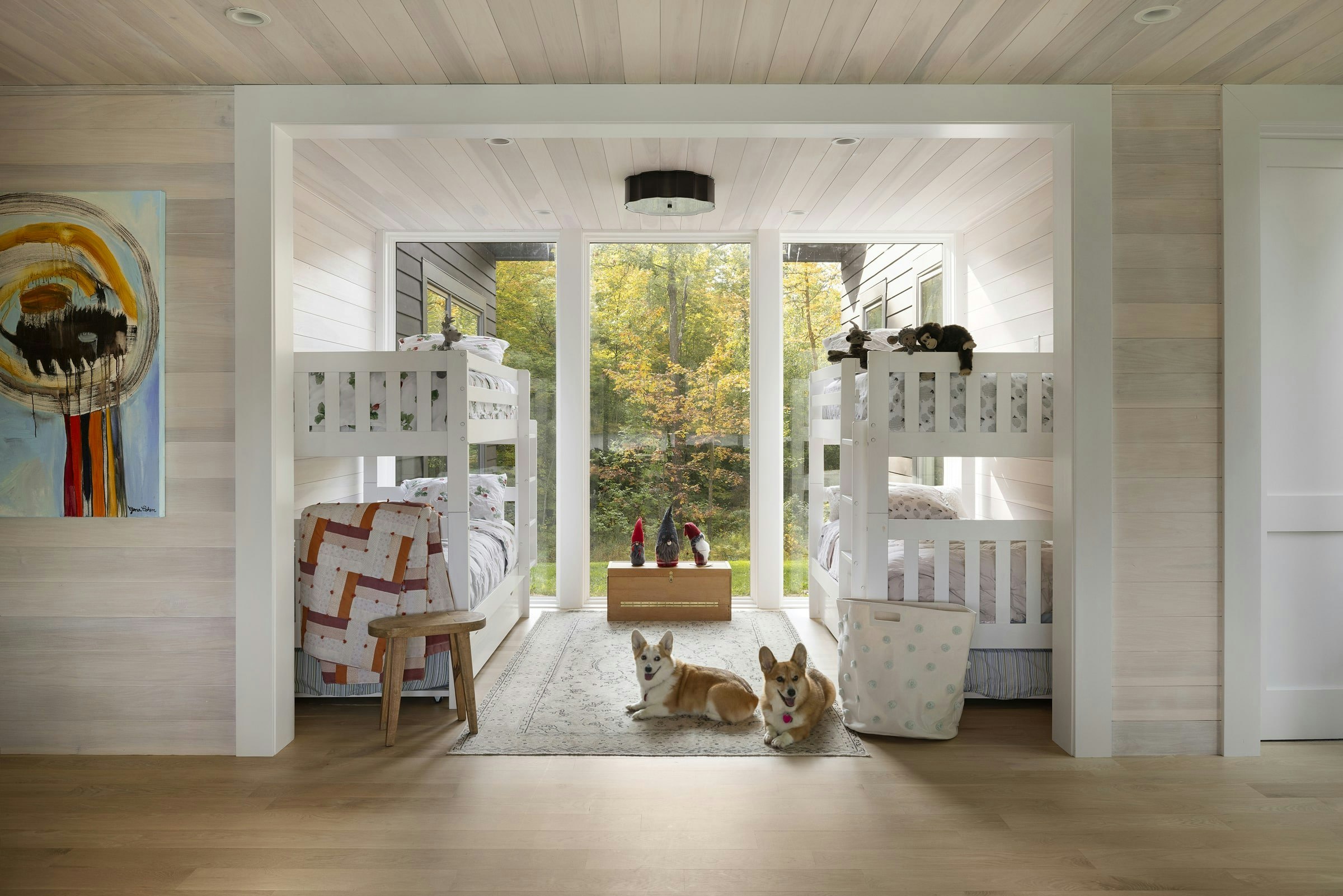 Pine and Clover Cabin 15