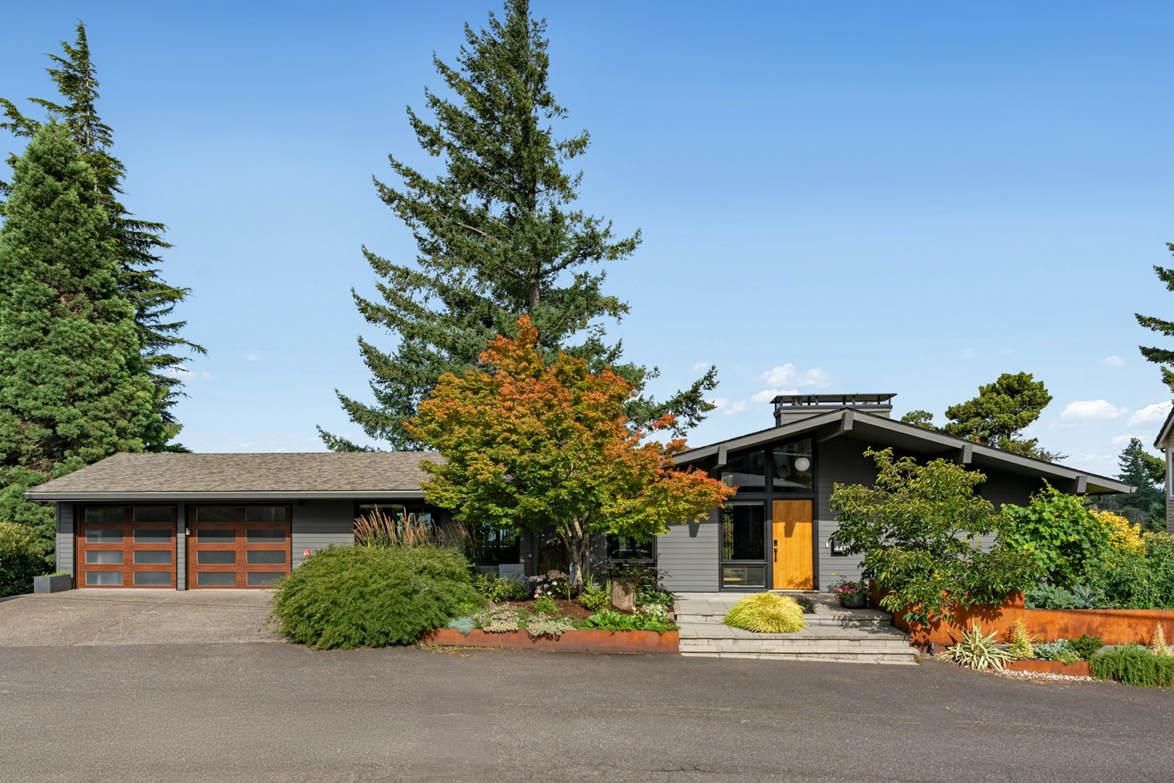 Portland Mid Century 01